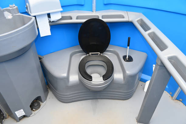 Best Affordable portable toilet rental  in Highland, CA